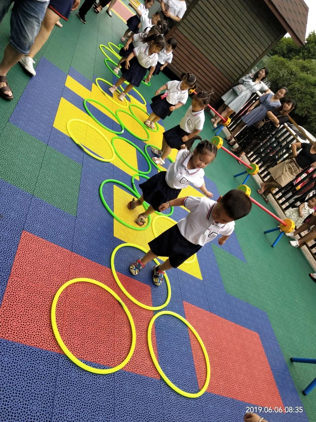 新疆广汇训练开放日,清晨刷新队史纪录引欢呼,欧超杯在即,细节决定成败的简单介绍 新疆广汇训练开放日,清晨刷新队史纪录引欢呼,欧超杯在即,细节决定成败的简单介绍